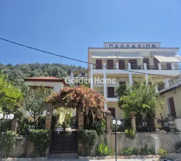 Hotel 977m<sup>2</sup> for sale photo 1