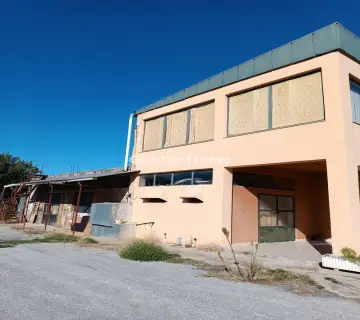Independent Building 500m<sup>2</sup> for sale photo 5040398
