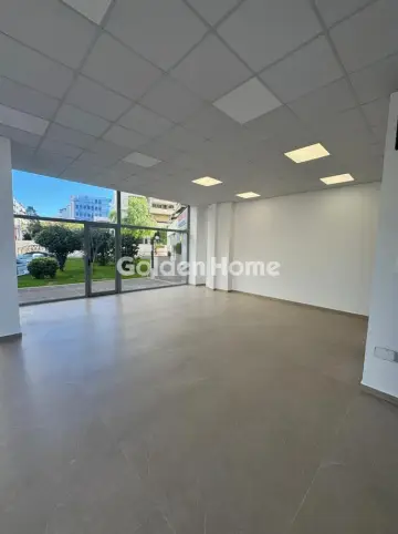 Store 85m<sup>2</sup> for rent photo 4