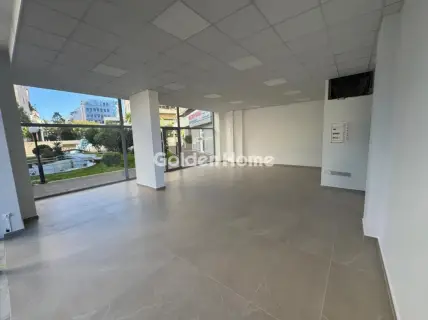 Store 85m<sup>2</sup> for rent photo 9