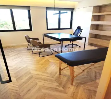 Office 90m<sup>2</sup> for rent photo 14