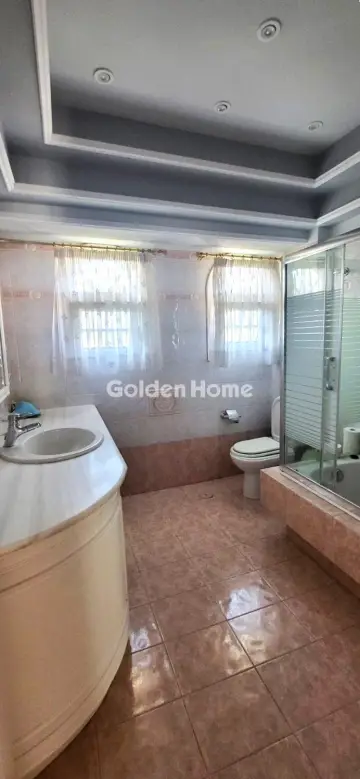 Independent Maisonette 271m<sup>2</sup> for rent photo 73