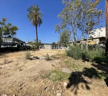 Residential 1100m<sup>2</sup> for rent photo 5059885