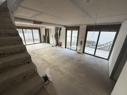 Maisonette Attached 320m<sup>2</sup> for sale photo 12