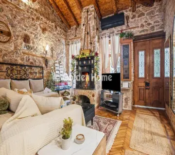 Golden Home Property Image