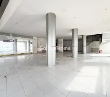 店铺 195m<sup>2</sup> for rent photo 3