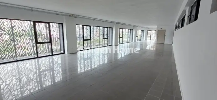 办公室 195m<sup>2</sup> for rent photo 1