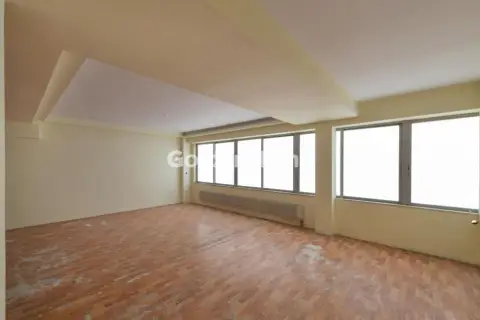 Office 81m<sup>2</sup> for sale photo 2