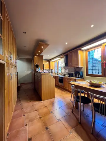 House 450m<sup>2</sup> for sale photo 3