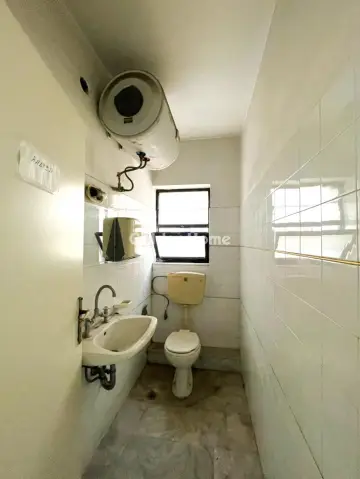 Office 333m<sup>2</sup> for rent photo 30