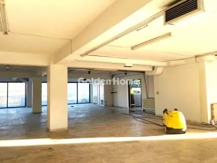 Office 333m<sup>2</sup> for rent photo 9