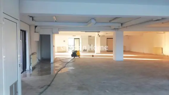 Office 333m<sup>2</sup> for rent photo 13