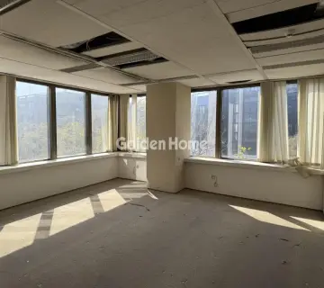 Office 100m<sup>2</sup> for rent photo 1