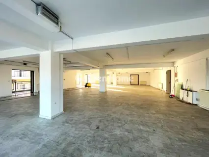 Office 568m<sup>2</sup> for rent photo 4