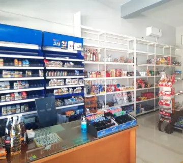 Store 80m<sup>2</sup> for rent photo 23