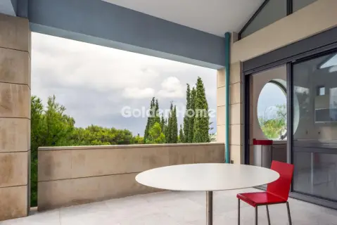House 345m<sup>2</sup> for rent photo 14