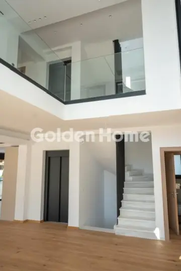 Independent Maisonette 300m<sup>2</sup> for sale photo 8