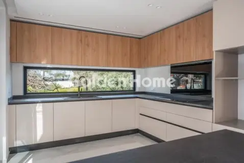 Independent Maisonette 300m<sup>2</sup> for sale photo 6