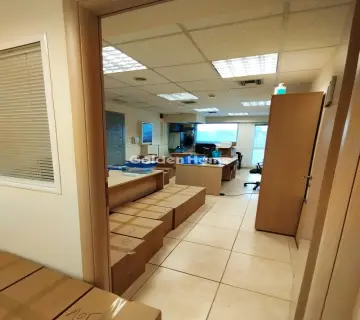 Office 305m<sup>2</sup> for rent photo 4