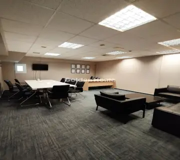 Office 305m<sup>2</sup> for rent photo 2
