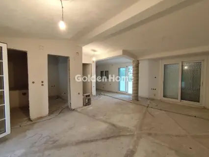 Independent Maisonette 470m<sup>2</sup> for sale photo 23