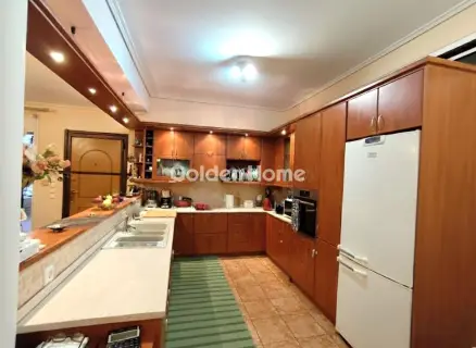 Independent Maisonette 470m<sup>2</sup> for sale photo 11