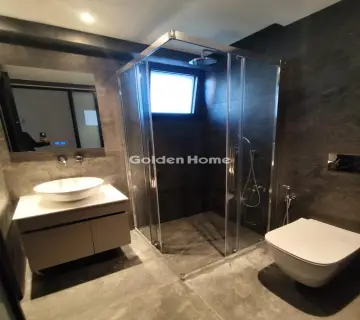 Floor Maisonette 250m<sup>2</sup> for rent photo 7