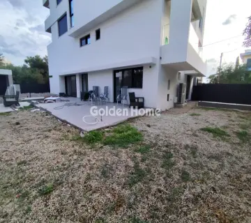 Floor Maisonette 250m<sup>2</sup> for rent photo 16