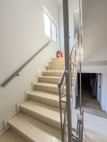 Store 389m<sup>2</sup> for rent photo 5382153