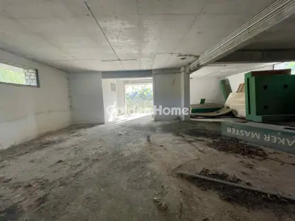 Maisonette Attached 275m<sup>2</sup> for sale photo 5116675