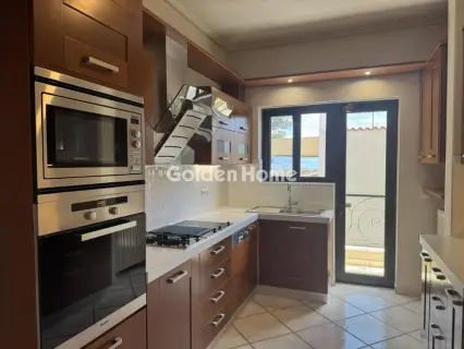 Floor Apartment 200m<sup>2</sup> for rent photo 6
