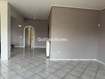 Floor Apartment 200m<sup>2</sup> for rent photo 17