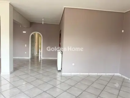 Floor Apartment 200m<sup>2</sup> for rent photo 13
