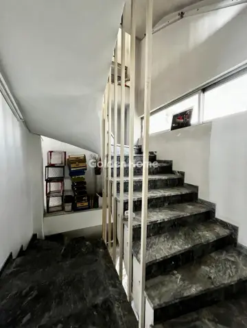 Independent Building 455m<sup>2</sup> for rent photo 13
