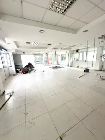 Store 500m<sup>2</sup> for rent photo 2