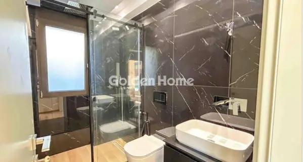 Floor Maisonette 165m<sup>2</sup> for rent photo 11
