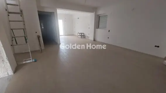 Independent Building 520m<sup>2</sup> for rent photo 5165783