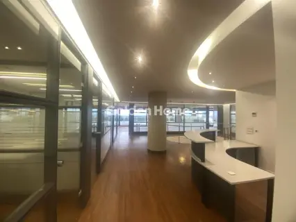 Office 700m<sup>2</sup> for rent photo 12