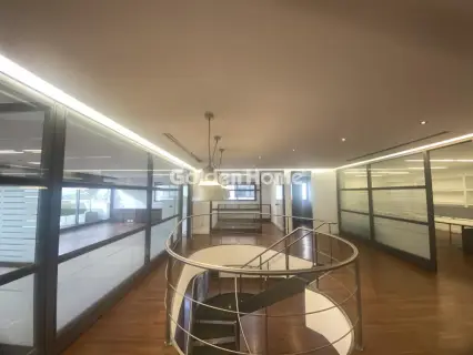 Office 700m<sup>2</sup> for rent photo 16