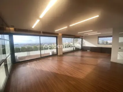 Office 700m<sup>2</sup> for rent photo 1