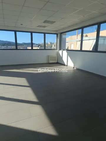 Office 65m<sup>2</sup> for rent photo 3