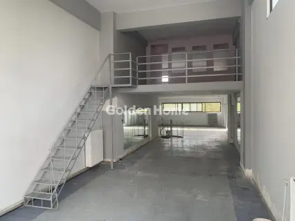 店铺 104m<sup>2</sup> for rent photo 1