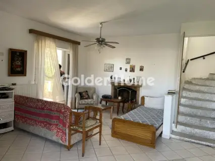 Independent Maisonette 197m<sup>2</sup> for sale photo 1
