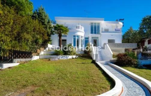 House 600m<sup>2</sup> for sale photo 2