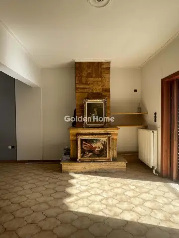 Floor Apartment 107m<sup>2</sup> for sale photo 2