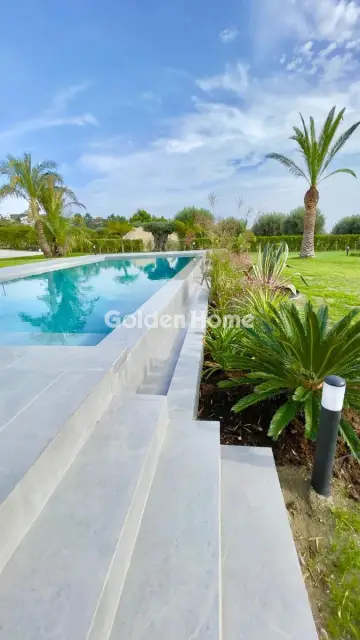 House 350m<sup>2</sup> for sale photo 4