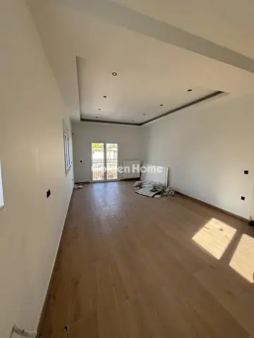 Floor Apartment 90m<sup>2</sup> for rent photo 3