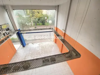 Κατάστημα 435τ.μ. προς ενοικίαση φωτογραφία 1