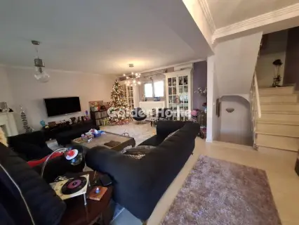 Independent Maisonette 156m<sup>2</sup> for sale photo 5185900
