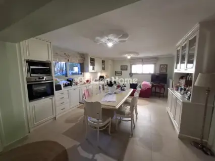Independent Maisonette 156m<sup>2</sup> for sale photo 5185913